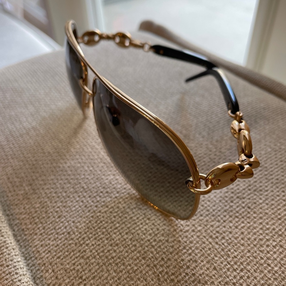 Gucci aviator sunglasses